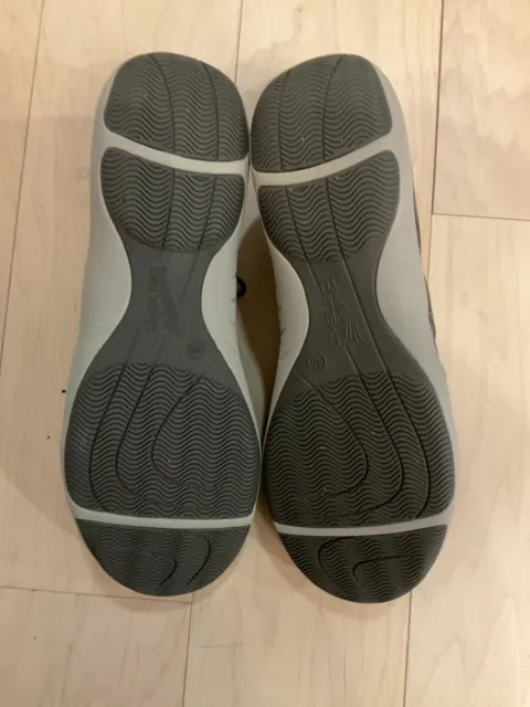 {{ClientCode}} GREY DANSKO SLIP ON SNEAKERS, 40