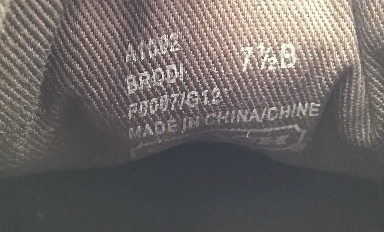 Coach Women's Brodi A1002 Beige Signature Print Athletic Shoes - Size 7.5B