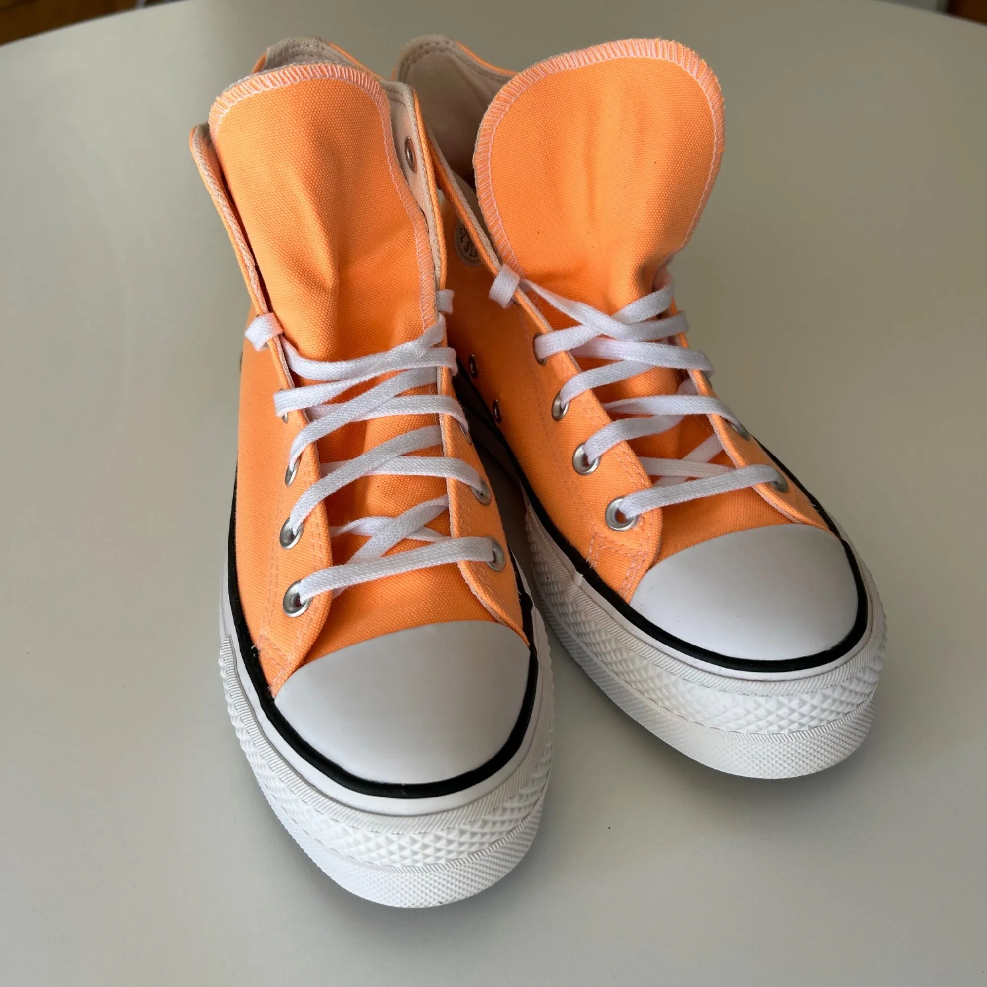 Converse Womens 8.5 Chuck Taylor All Star Lift Hi Peach Orange Platform Sneakers