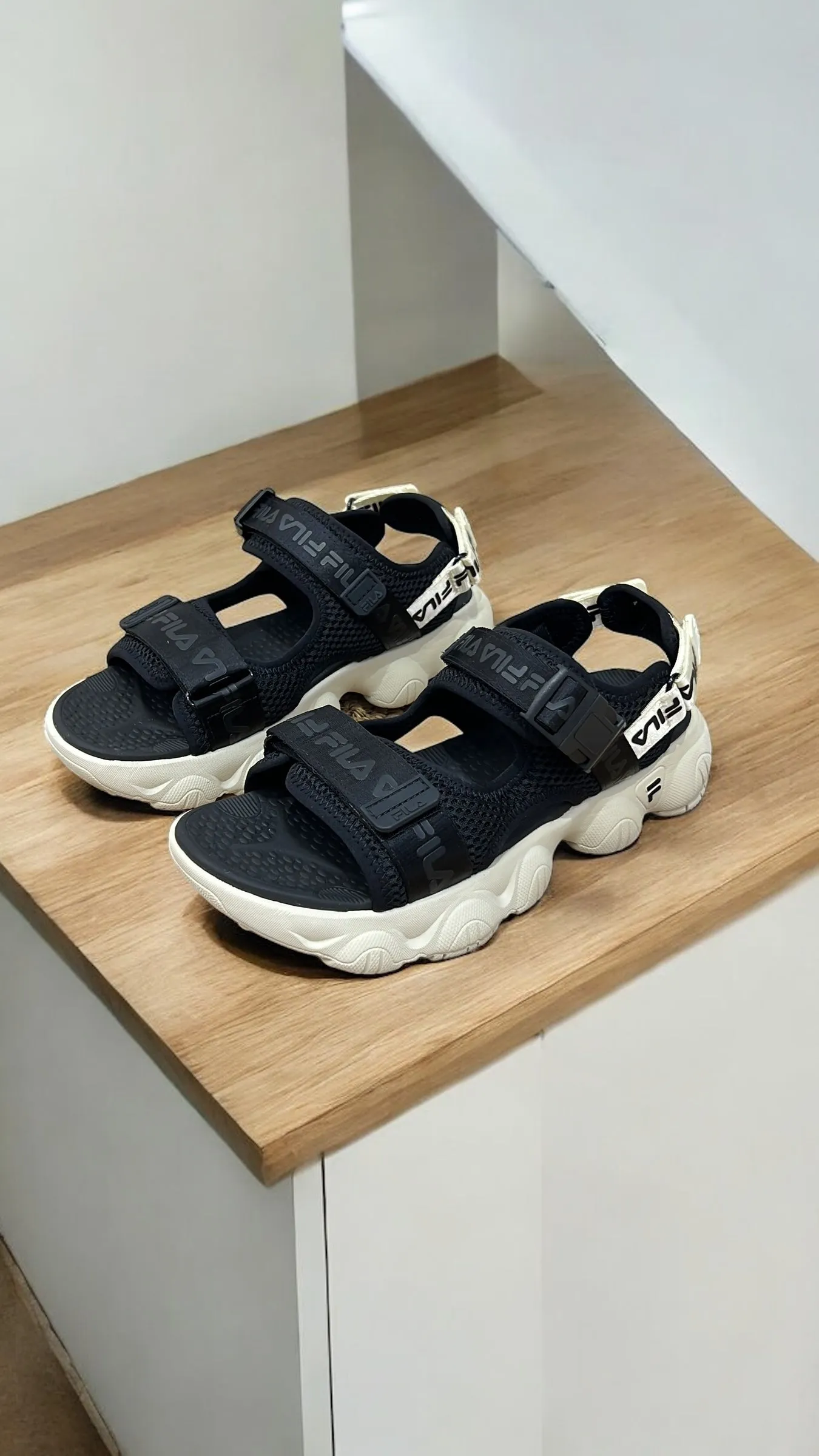 FILA VELCRO SPORTY SANDAL UNISEX IN BLACK