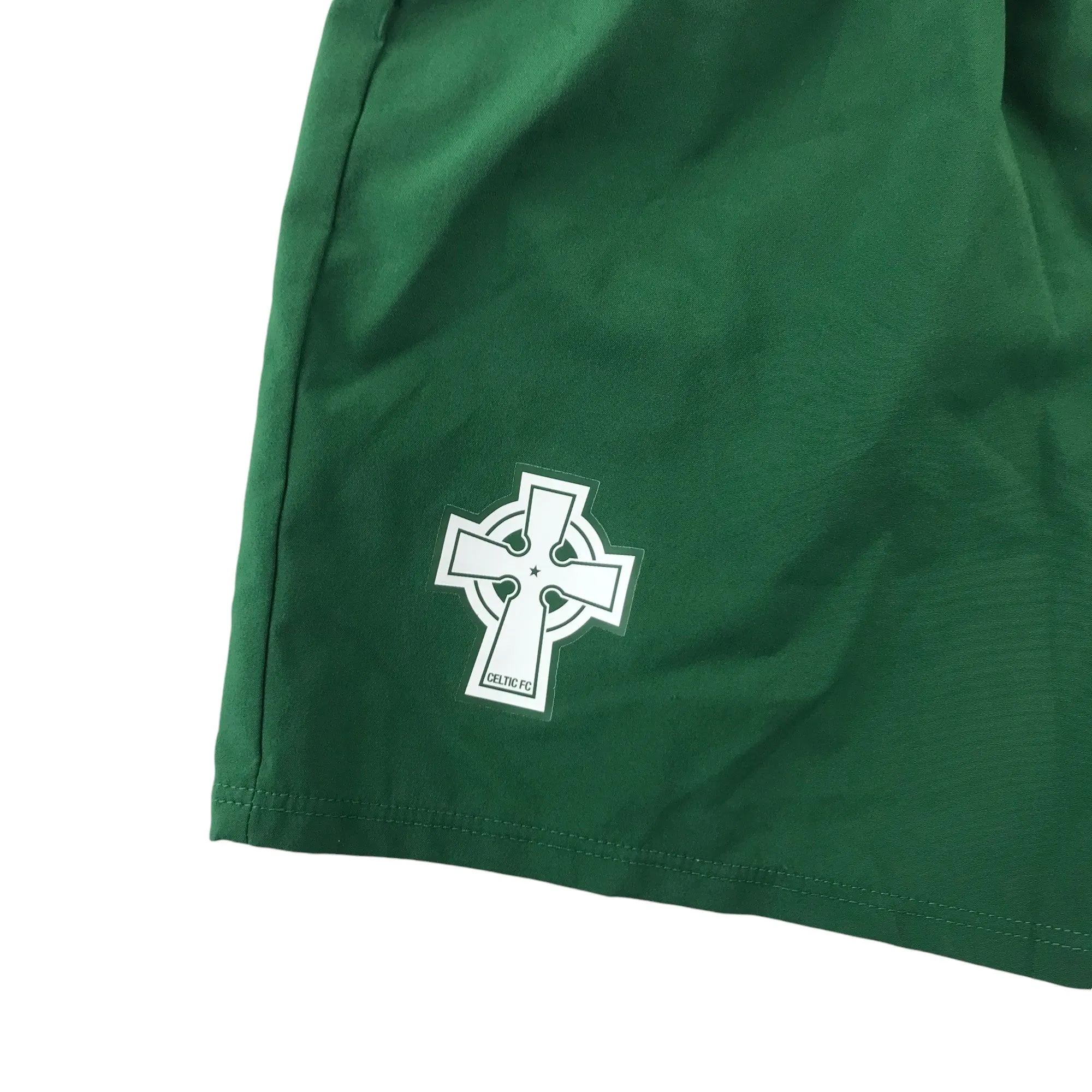New Balance Celtic FC Football shorts 4-5 years green plain with logo