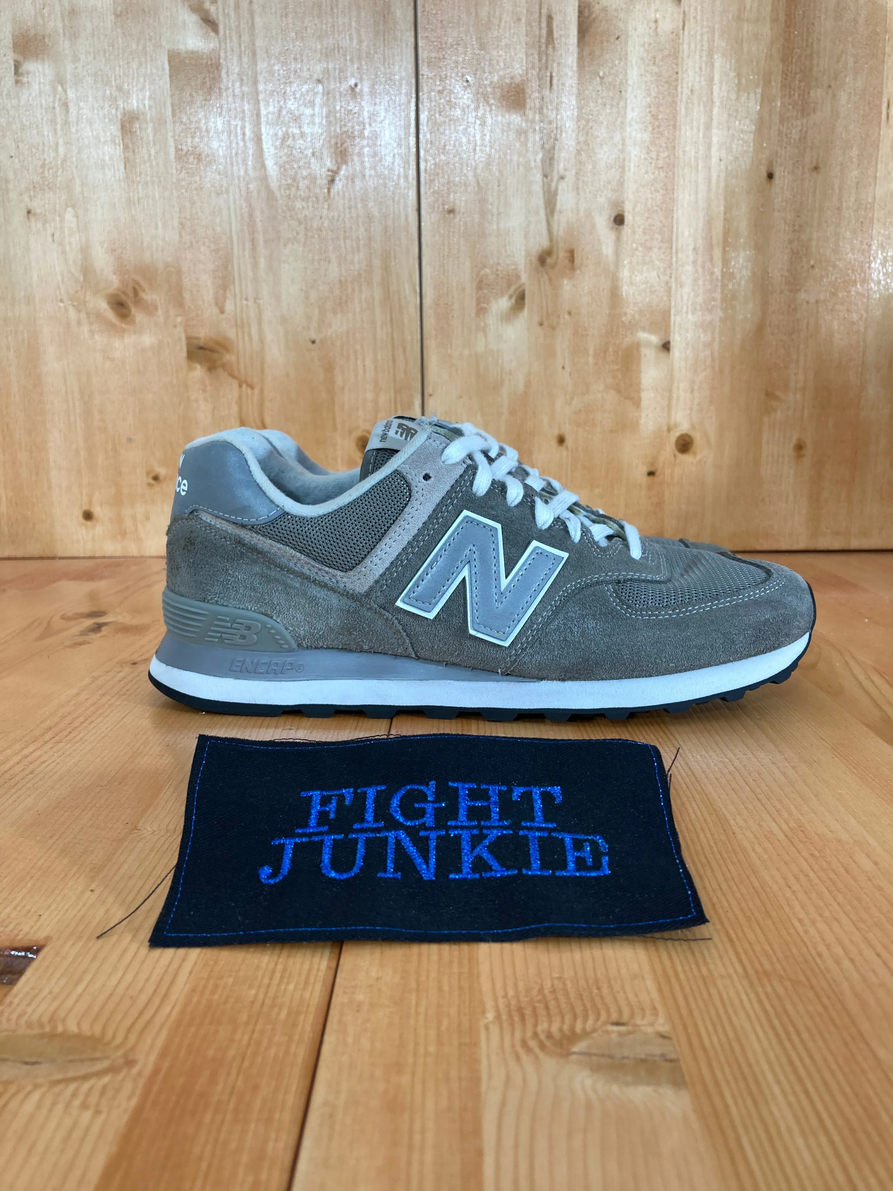 NEW BALANCE CLASSIC 574 Men Size 10 Suede Shoes Sneakers