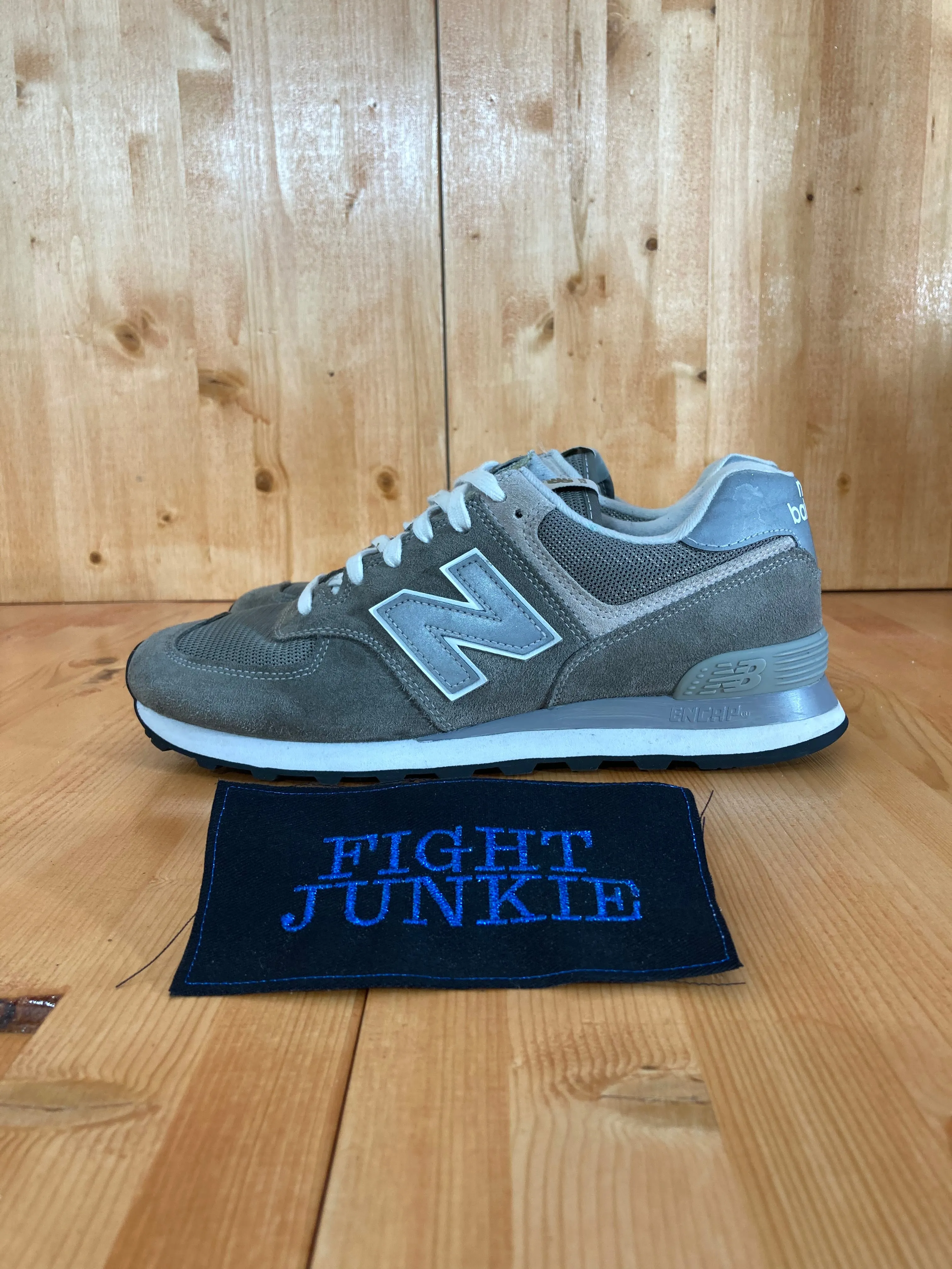 NEW BALANCE CLASSIC 574 Men Size 10 Suede Shoes Sneakers