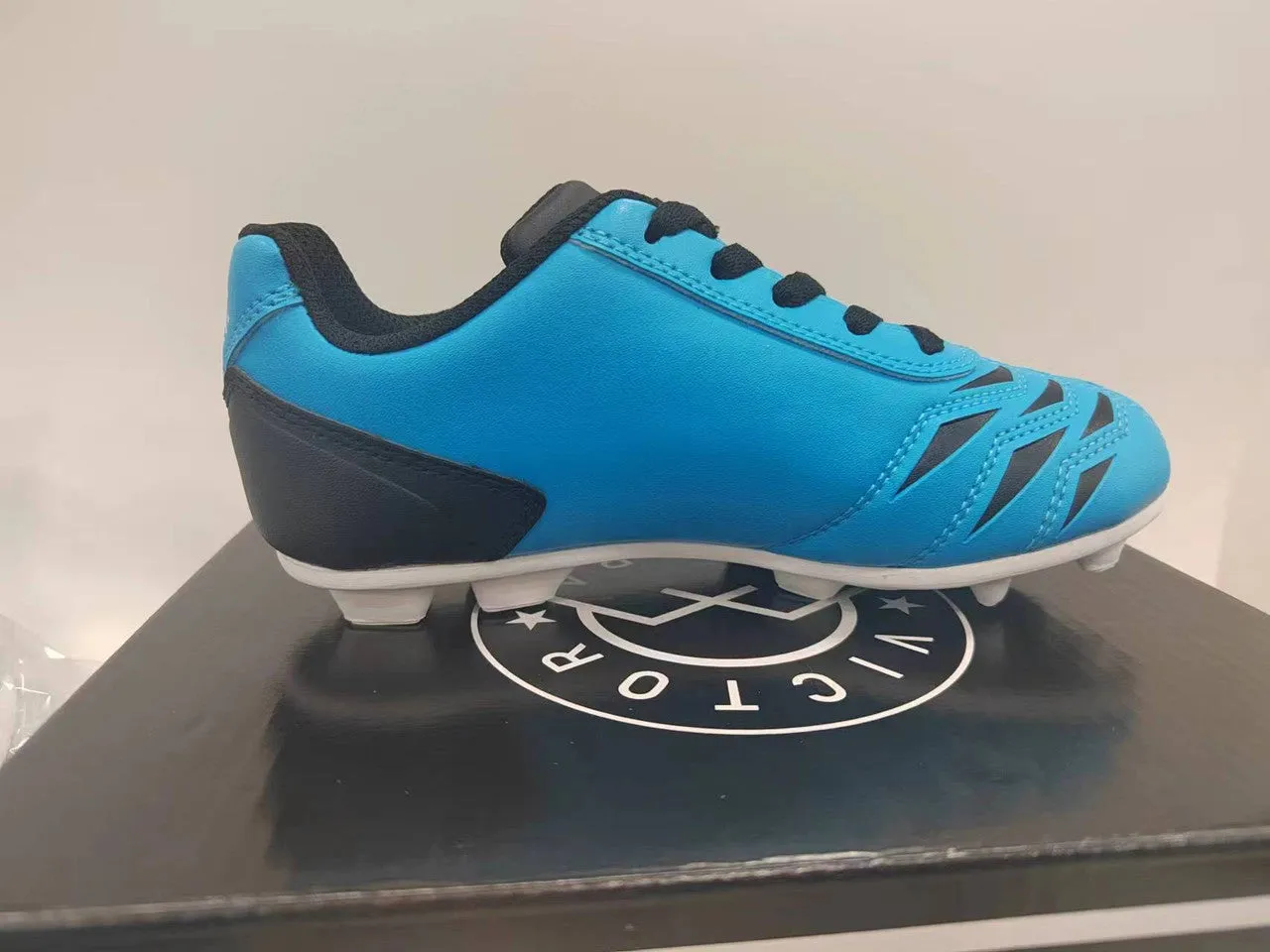 New Victor Sierra Kids Cattura MD Jr Soccer Shoes Blue/Black Size 11T