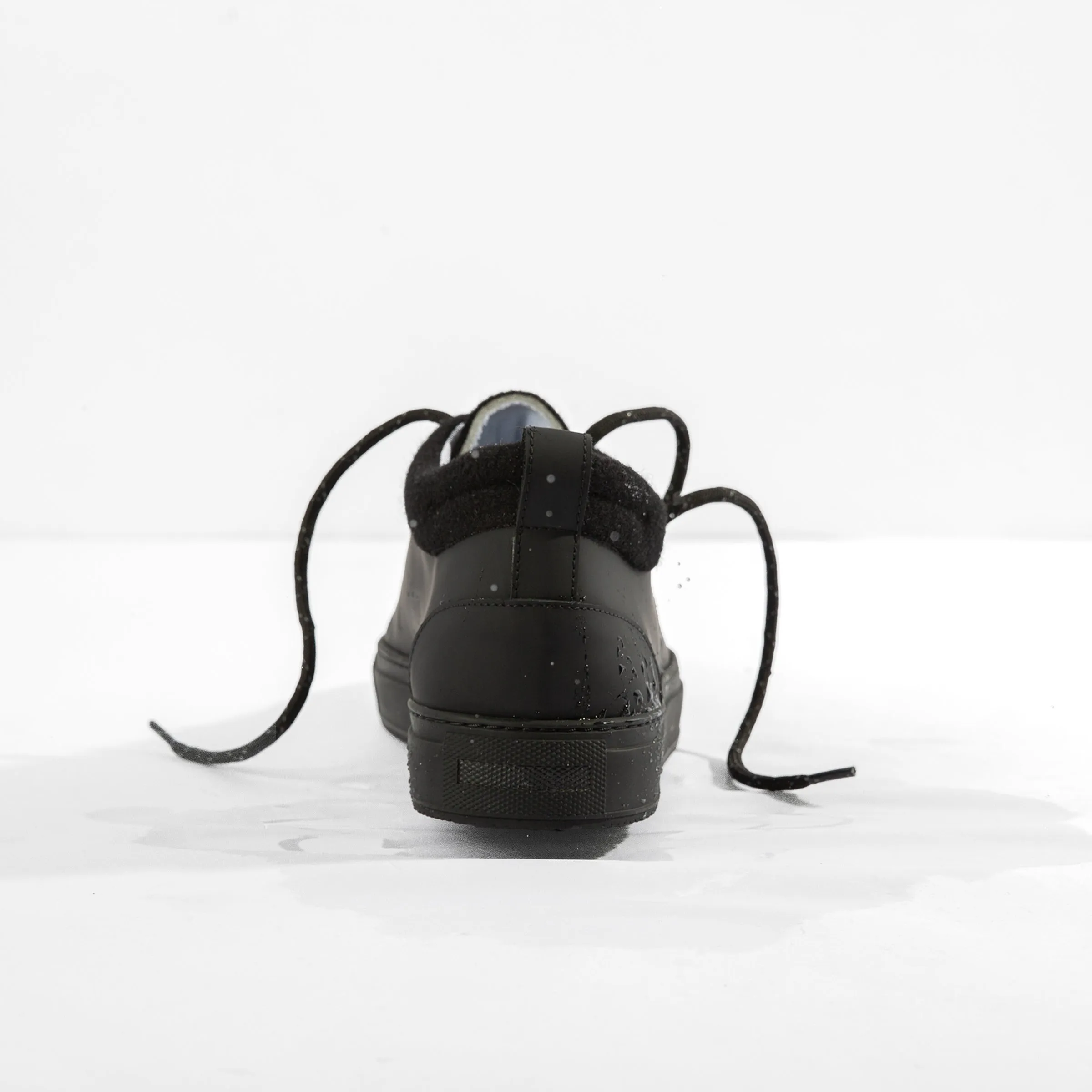 Roamer MT Black (Water-resistant)