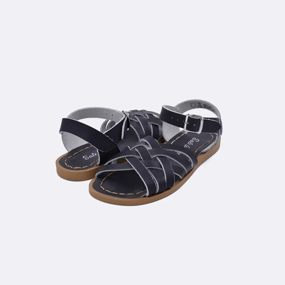 Salt Water Retro Sandal | Black (women's)