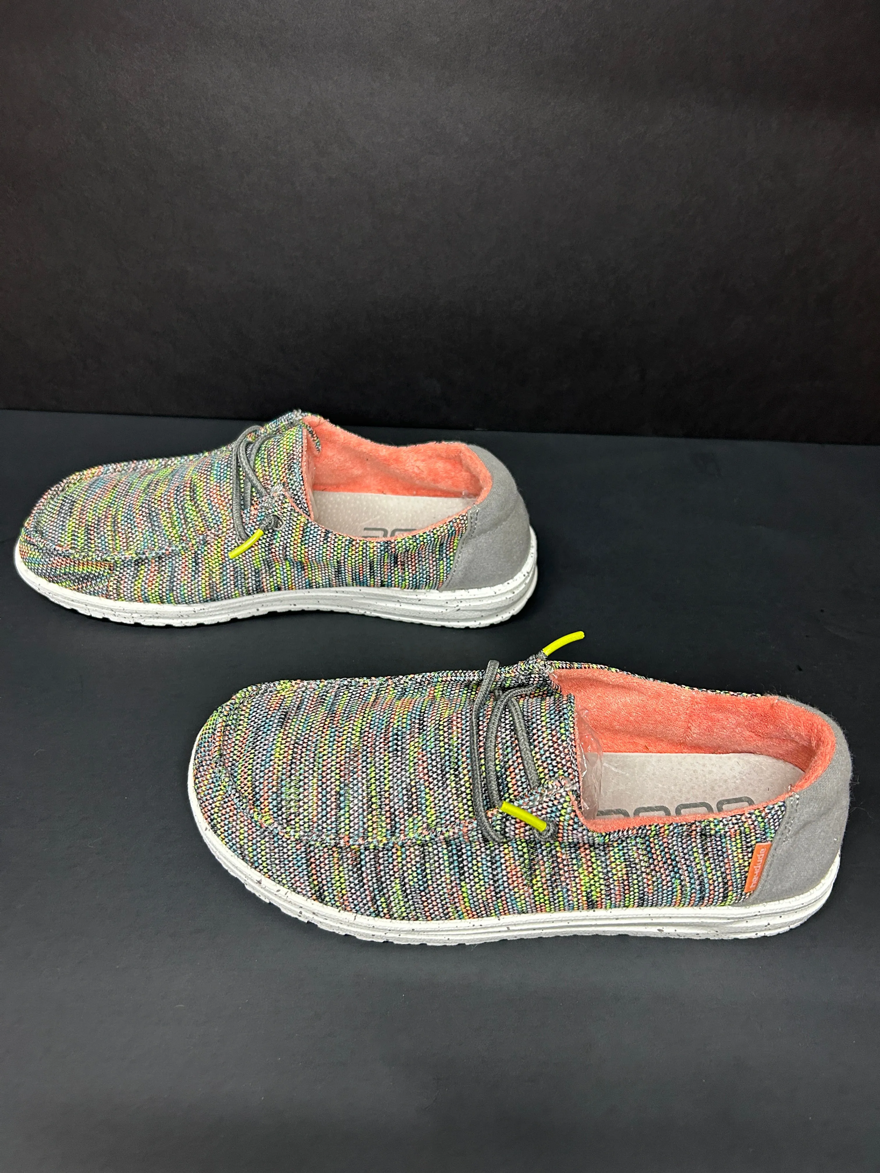 Shoes Flats By Hey Dude In Multi-colored, Size: 9