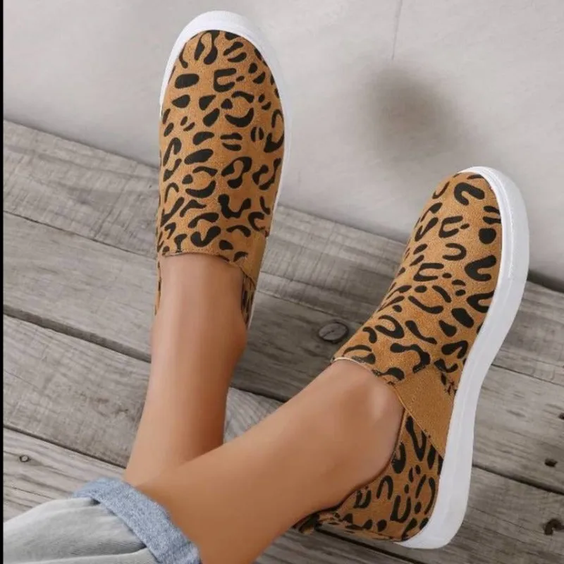 Women Fashion Leopard Internal Increase Sneakers