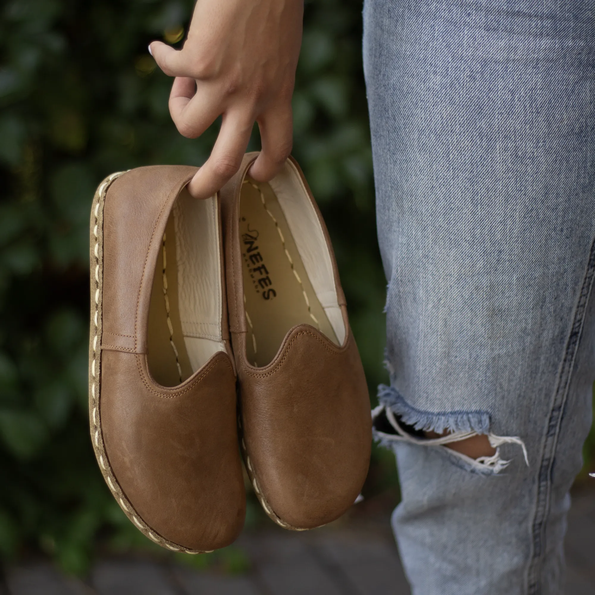 Women's Barefoot Grounding Shoes - Matte Brown